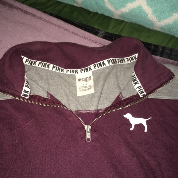 VS Pink pull over sweatshirt, half zip - Picture 2 of 5